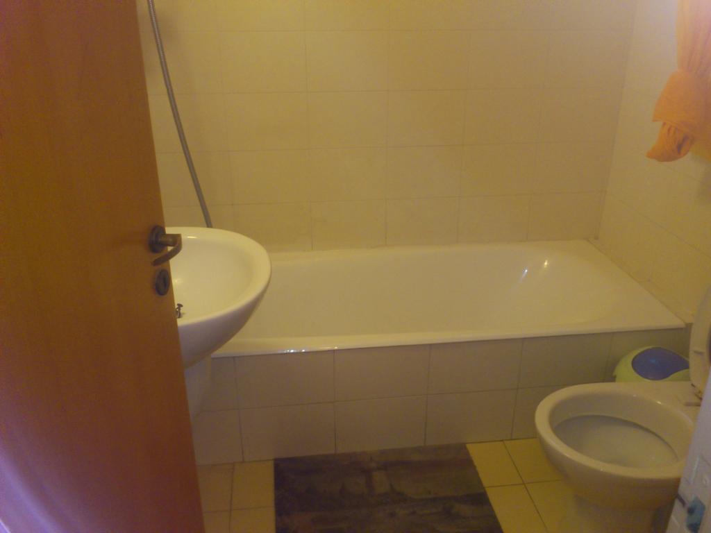 Carisa Olympic Court Apartment ラルナカ 部屋 写真